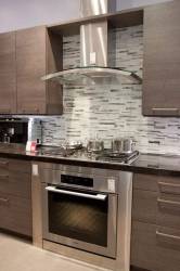 EXCEPTIONAL CHIMNEY FOR EXCEPTIONAL KITCHEN